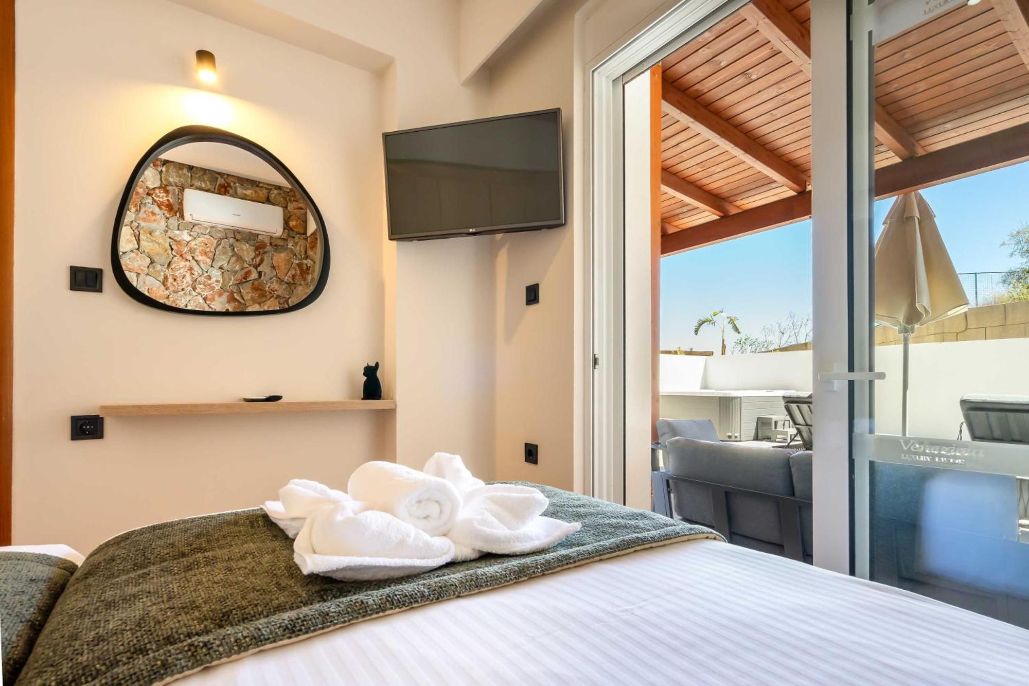 Venezia Luxury Living Villas, ファリラキ エクステリア 写真
