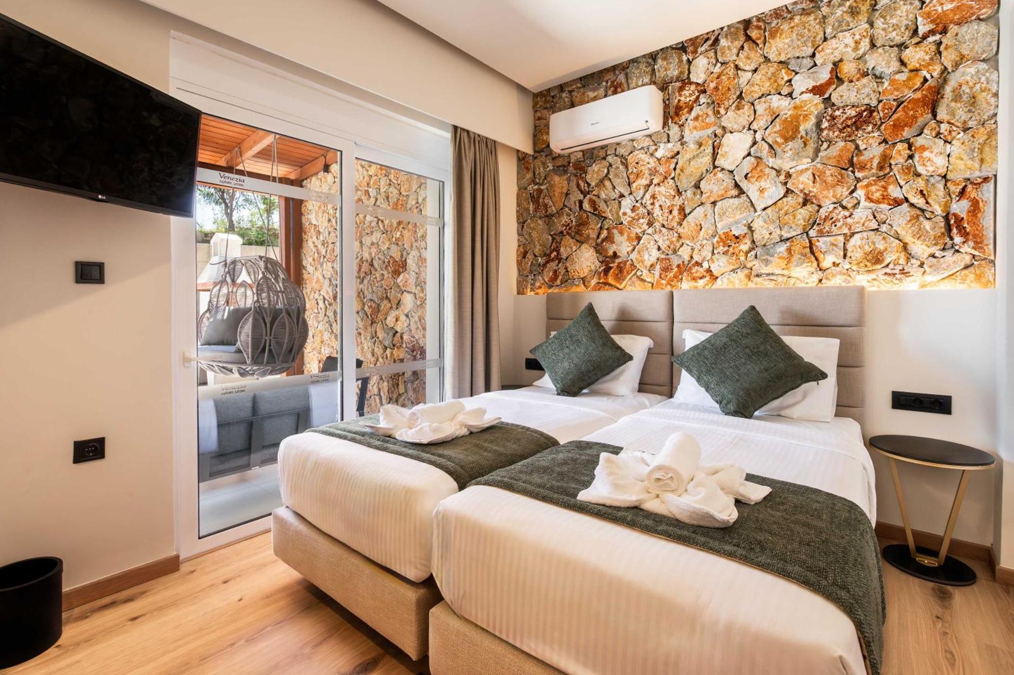 Venezia Luxury Living Villas, ファリラキ エクステリア 写真