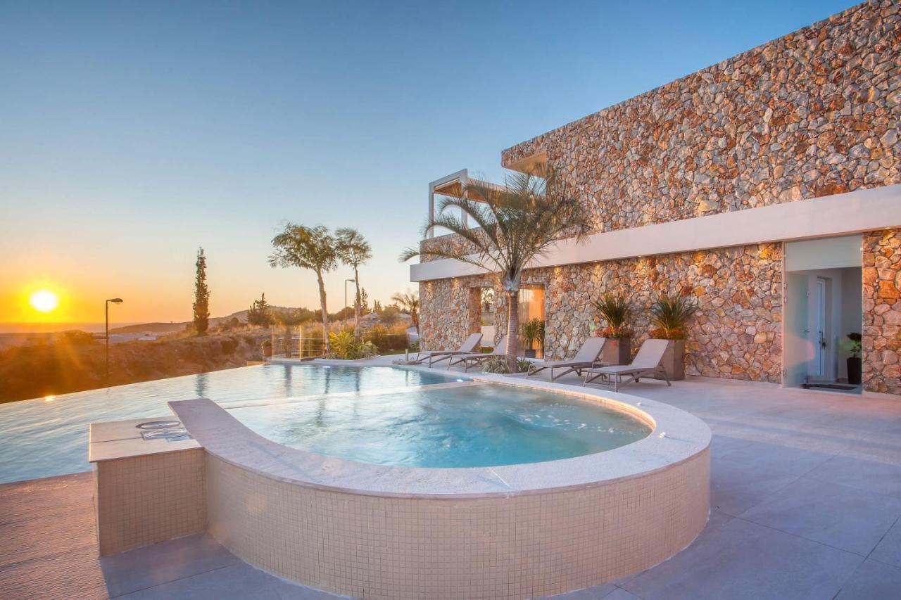 Venezia Luxury Living Villas, ファリラキ エクステリア 写真